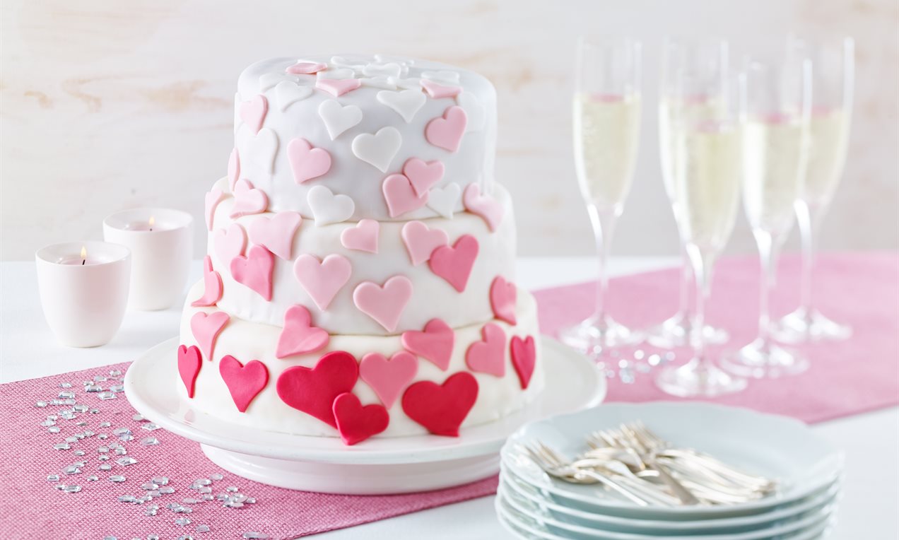 Picture - Dreistöckige Hochzeitstorte_Dr. Oetker_Feindaten_quer.jpg