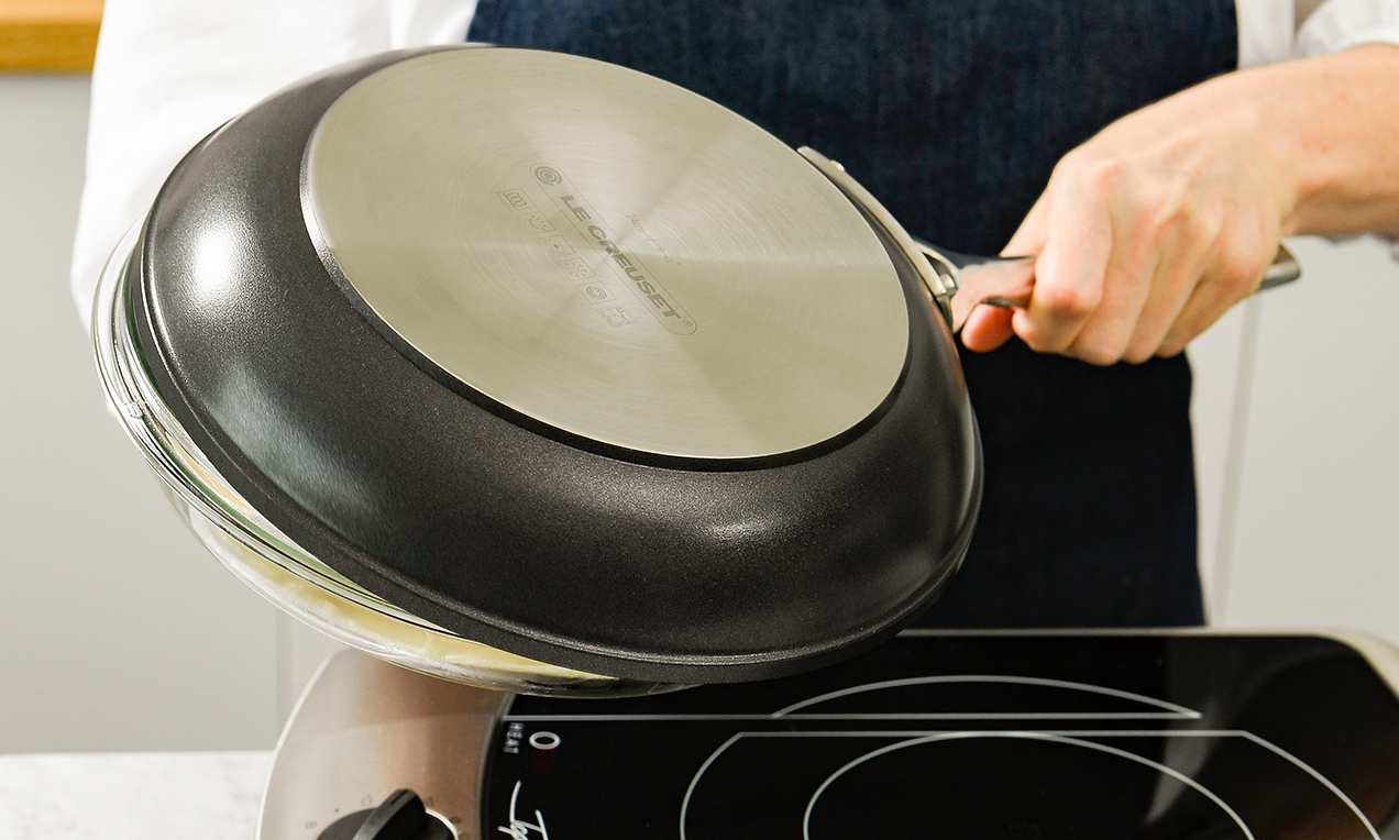 Pfannkuchen mit Deckel wenden DSC7760 ret Ausschnitt