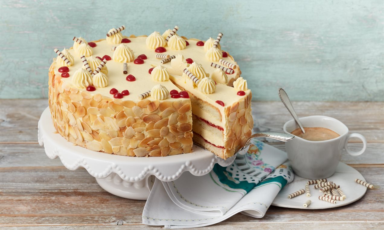 Buttercremetorte QF Anschnitt 9779