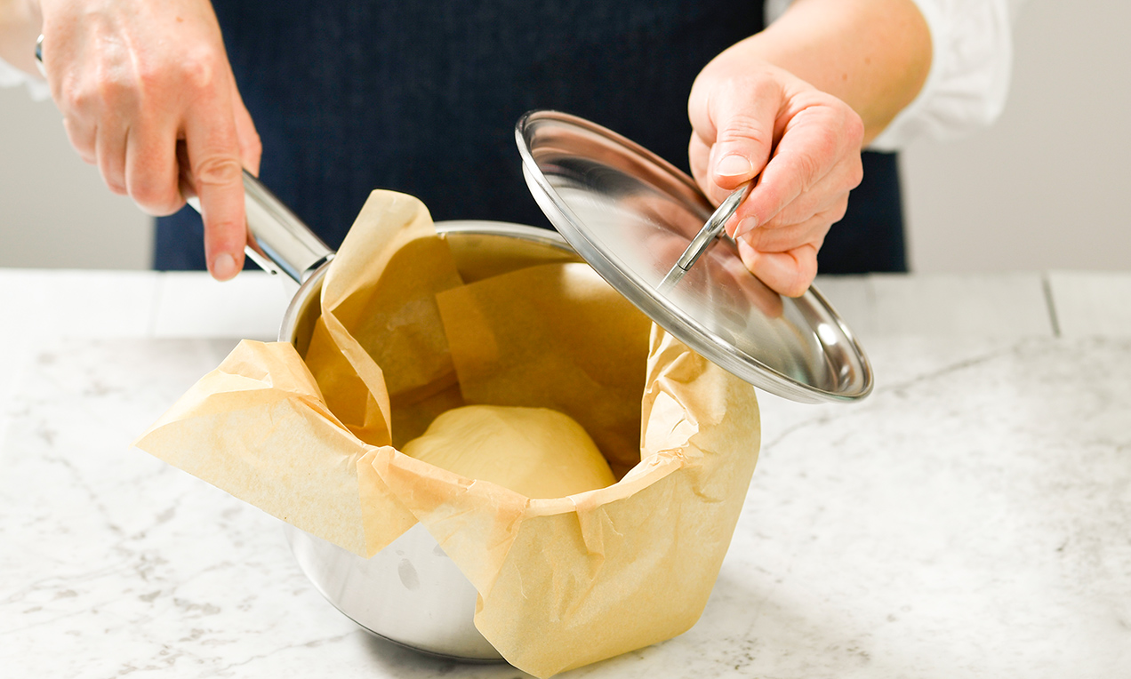 Strudelteig ruhen lassen
