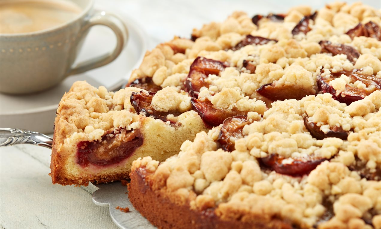 Pflaumenkuchen mit Butter-Zimt-Streusel QF Anschnitt Detail 1533