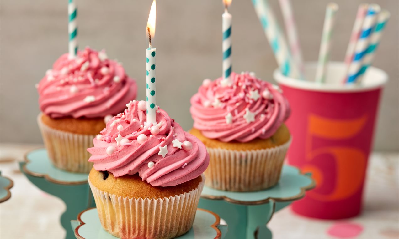Geburtstags-Cupcakes QF12028 Dr. Oetker