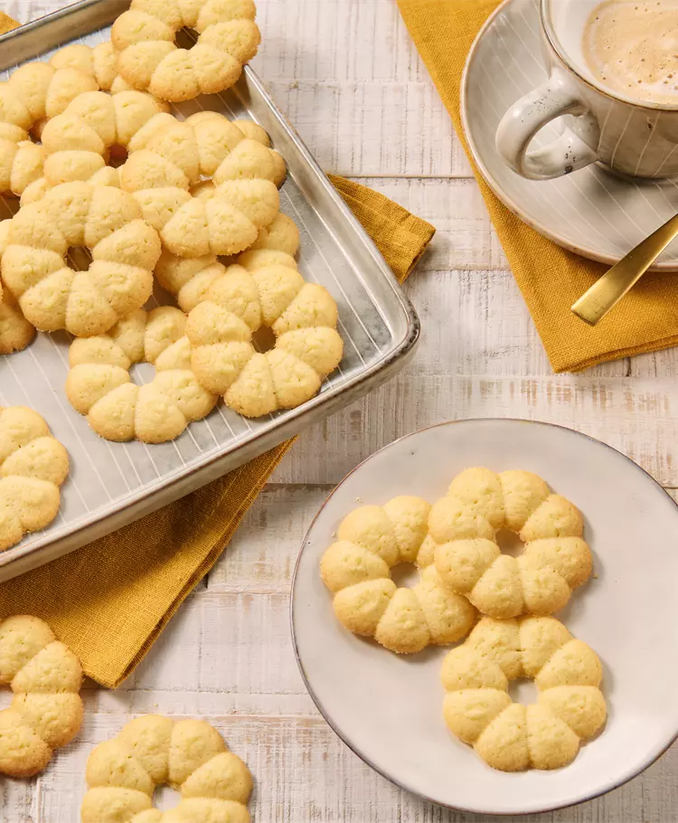 Eierlikörplätzchen aus der Gebäckpresse
