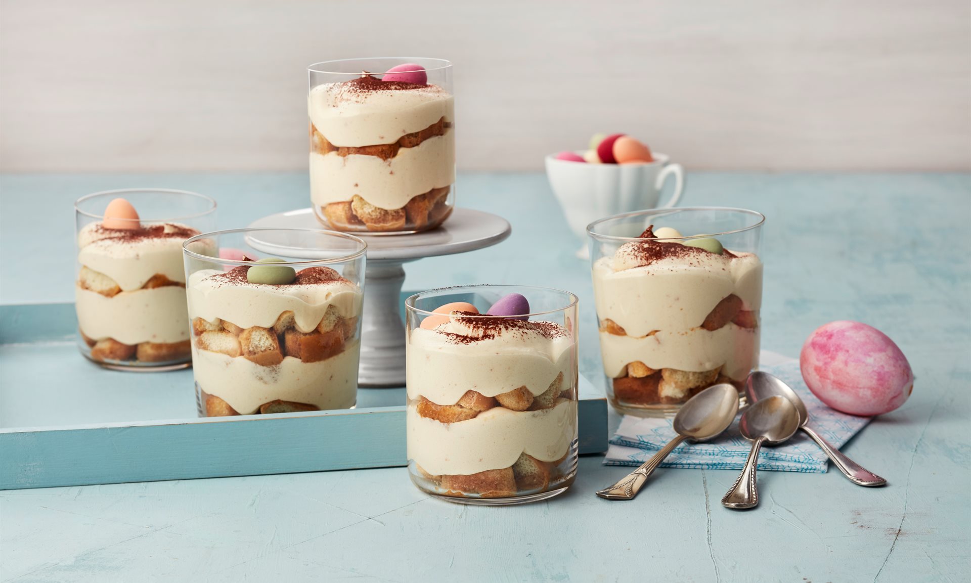 Eierlikör-Tiramisu im Glas