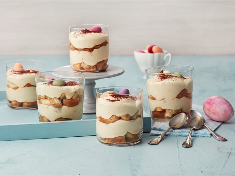 Eierlikör-Tiramisu im Glas