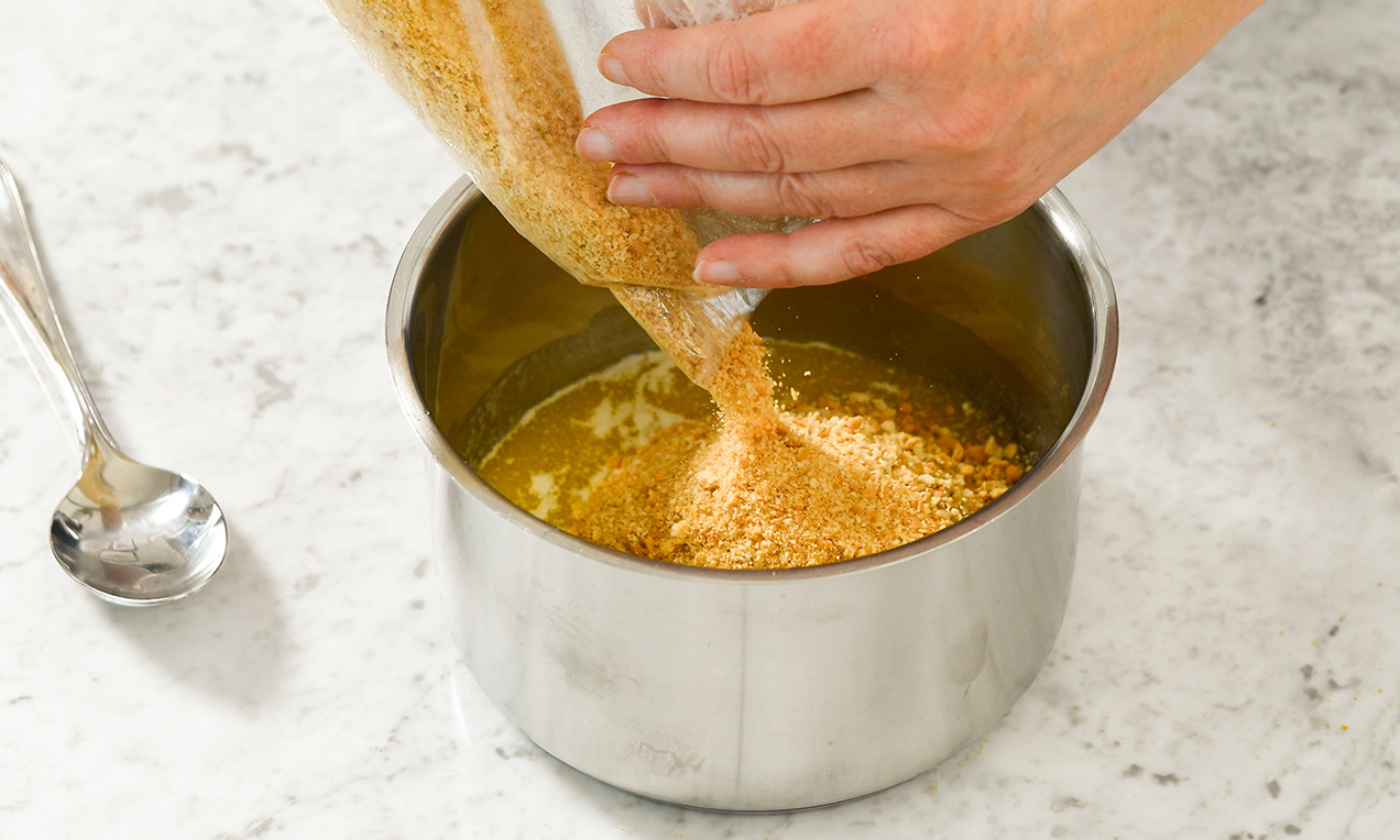 Keksboden Brösel in Butter