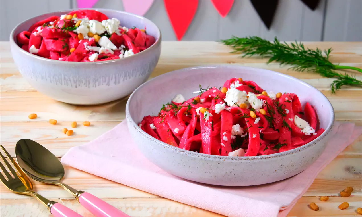 Entdecke das pinke Barbie Pasta Rezept – cremig, würzig und perfekt für ein tolles Nudel-Essen.