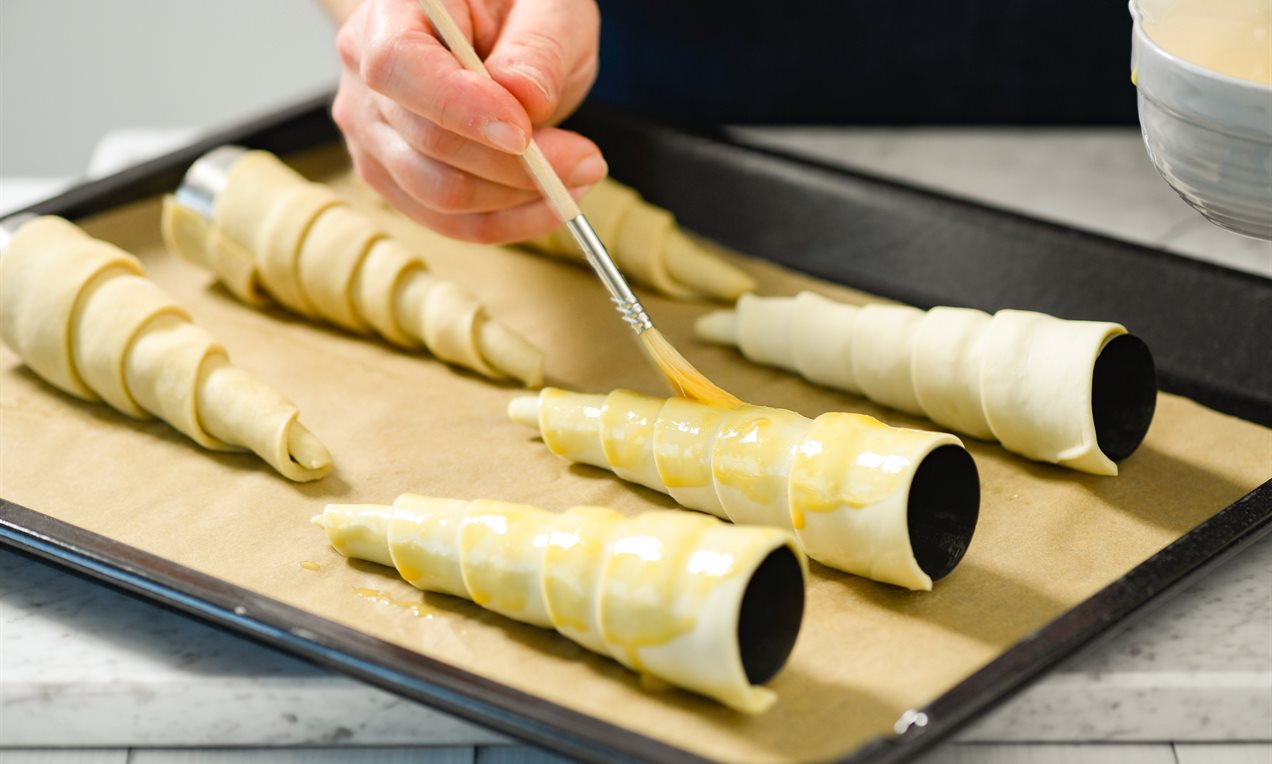 Schillerlocken bestreichen 4721