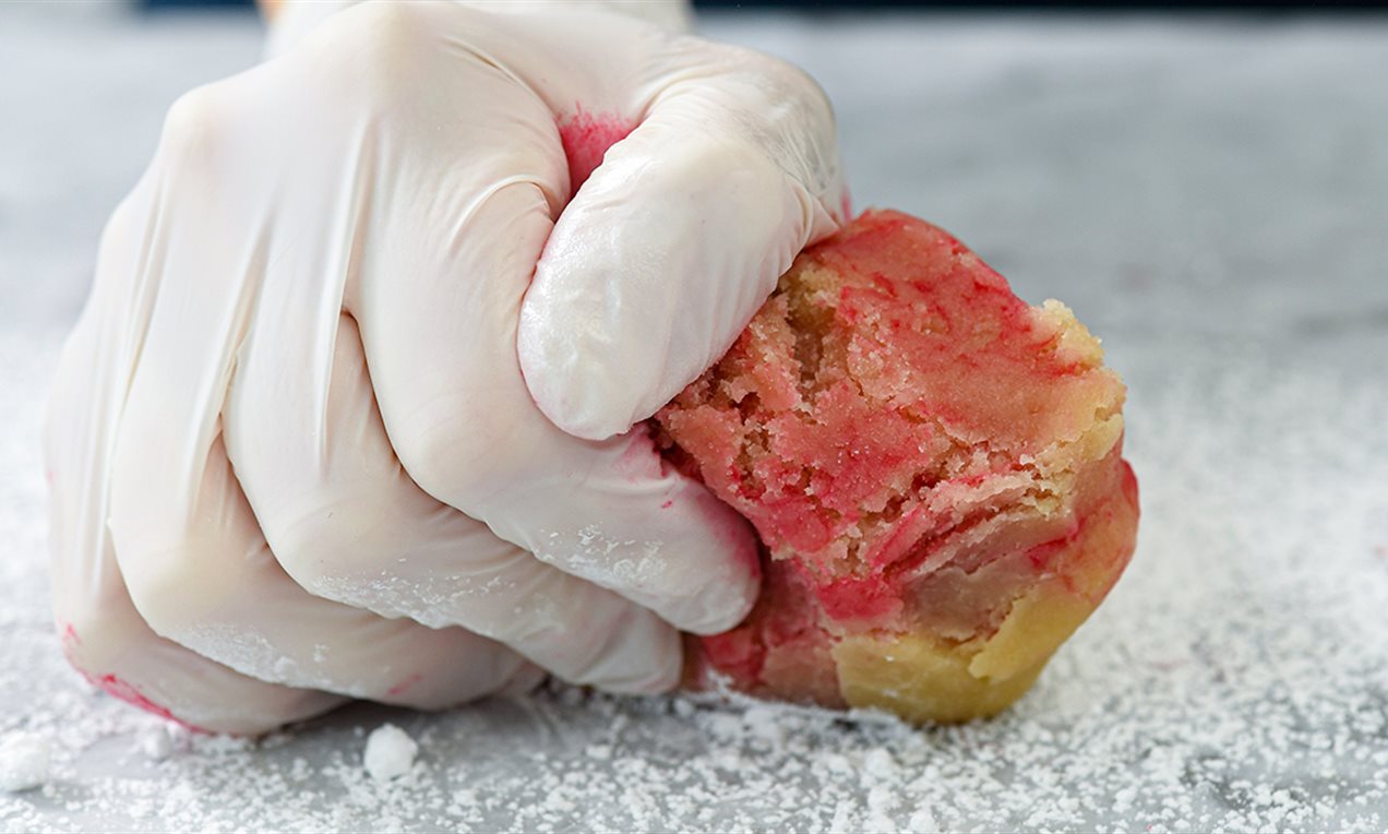 Marzipan einfärben Marzipanmasse kneten DSC7291 Ausschnitt