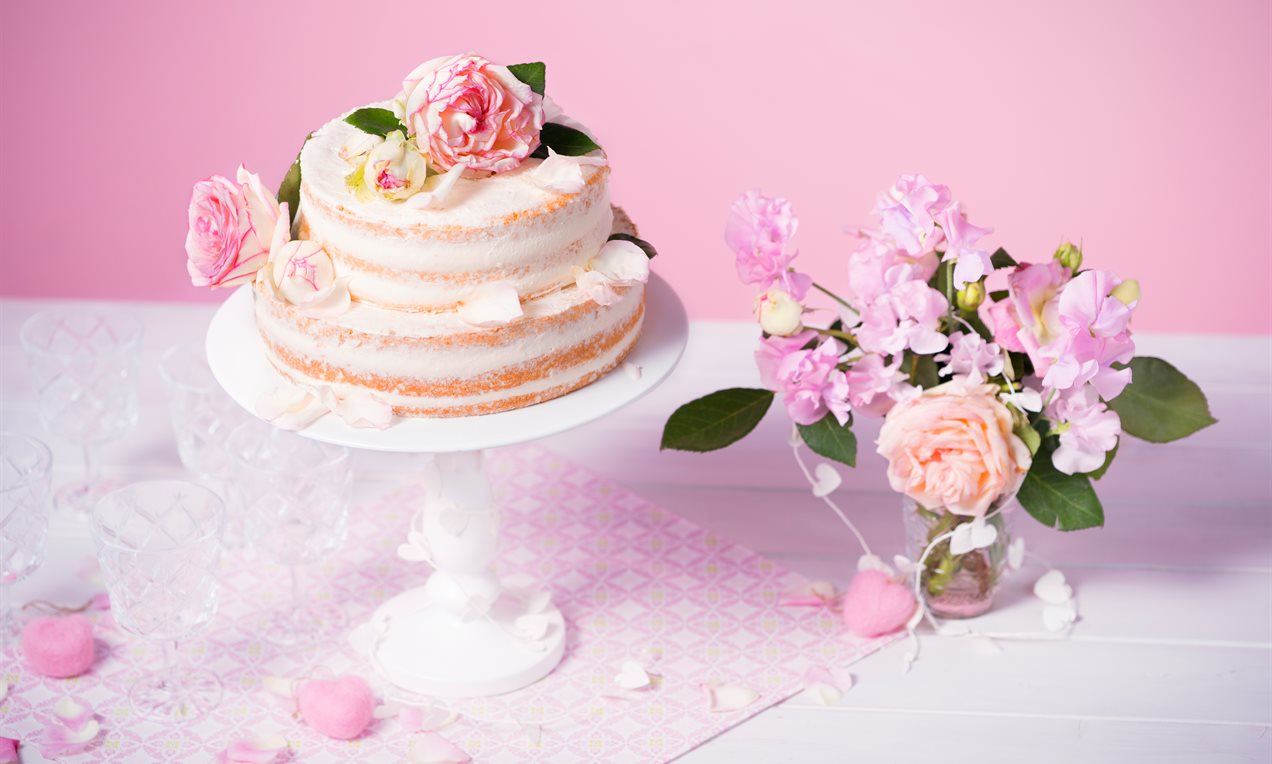 Picture - Naked Cake Hochzeitstorte_01_Dr. Oetker_Feindaten_quer.jpg