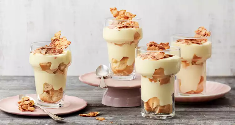 Bienenstich-Dessert im Glas