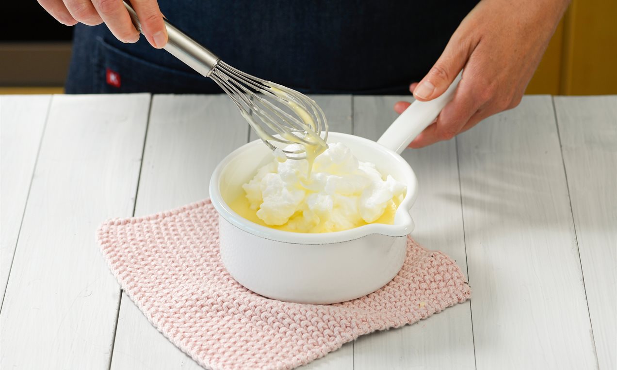 Pudding mit Eischnee Rezept | Dr. Oetker