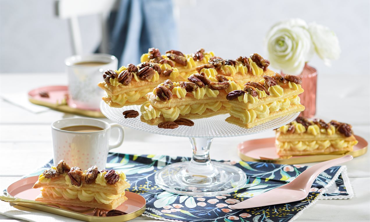 Picture - CakeuDessert Germany Recipephoto Mille-feuille Eyelevel